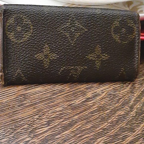 LOUIS VUITTON KEYCHAIN VINTAGE - Picture 3 of 13